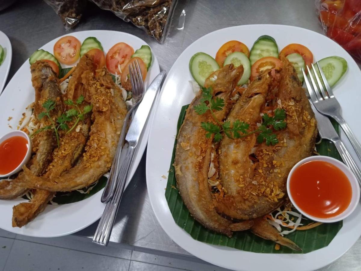 Wixky Hotel Nong Khai Buitenkant foto