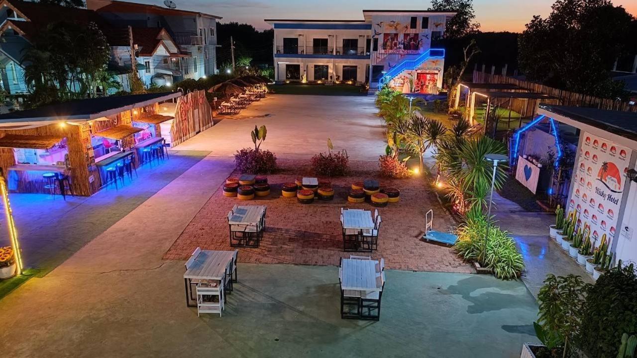 Wixky Hotel Nong Khai Buitenkant foto